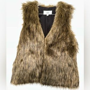 JACK Fur Vest size Medium